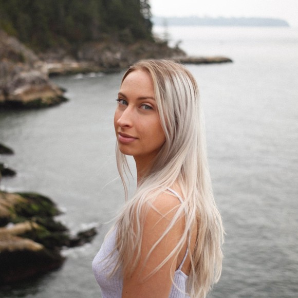 Meet your Posher, Vivien - Picture 1 of 1